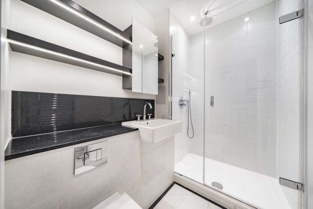 Property photo 3 of 13 1133557 (12)