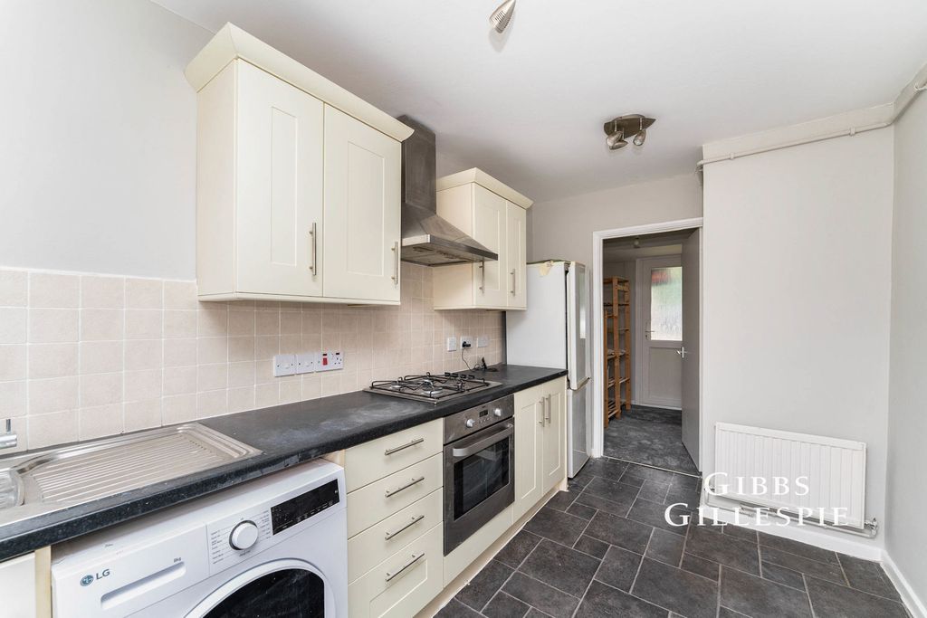 Property photo 3 of 11 Photo