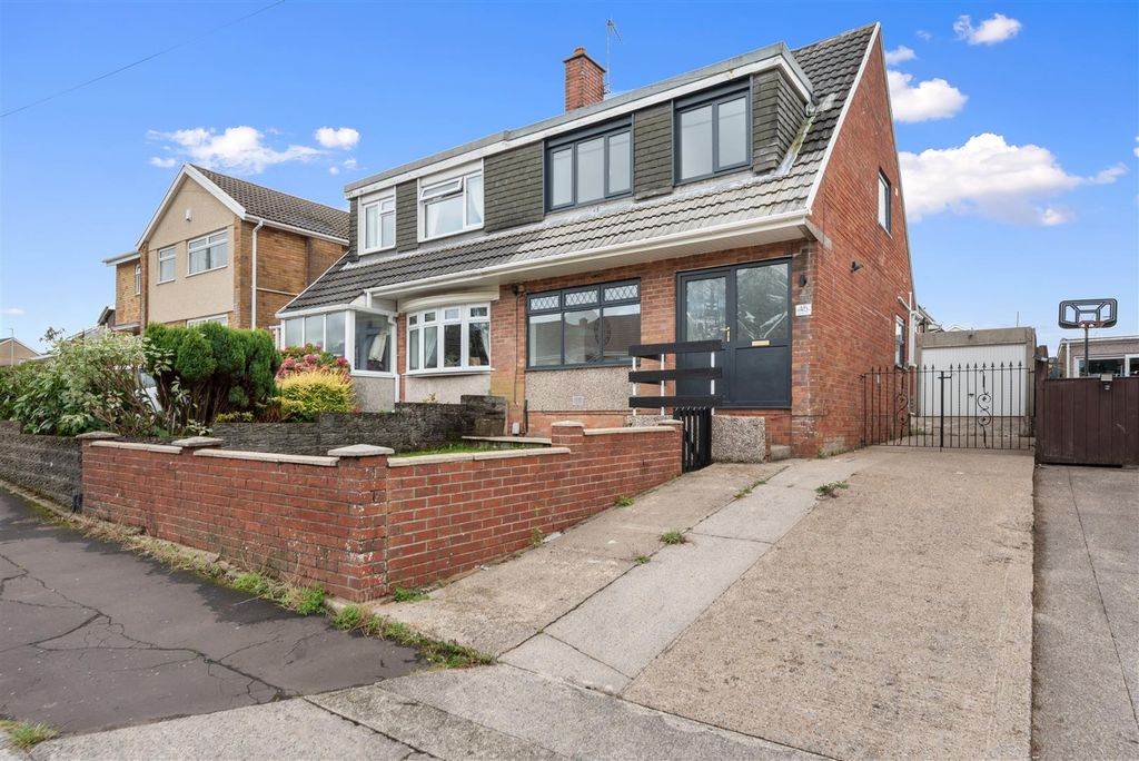 Property photo 1 of 19 External
