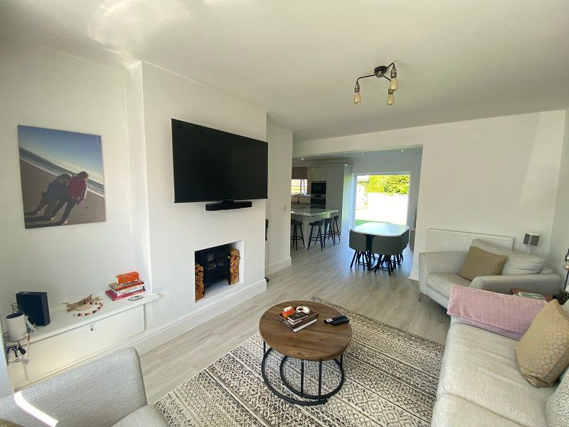 Property photo 3 of 16 Dining Room