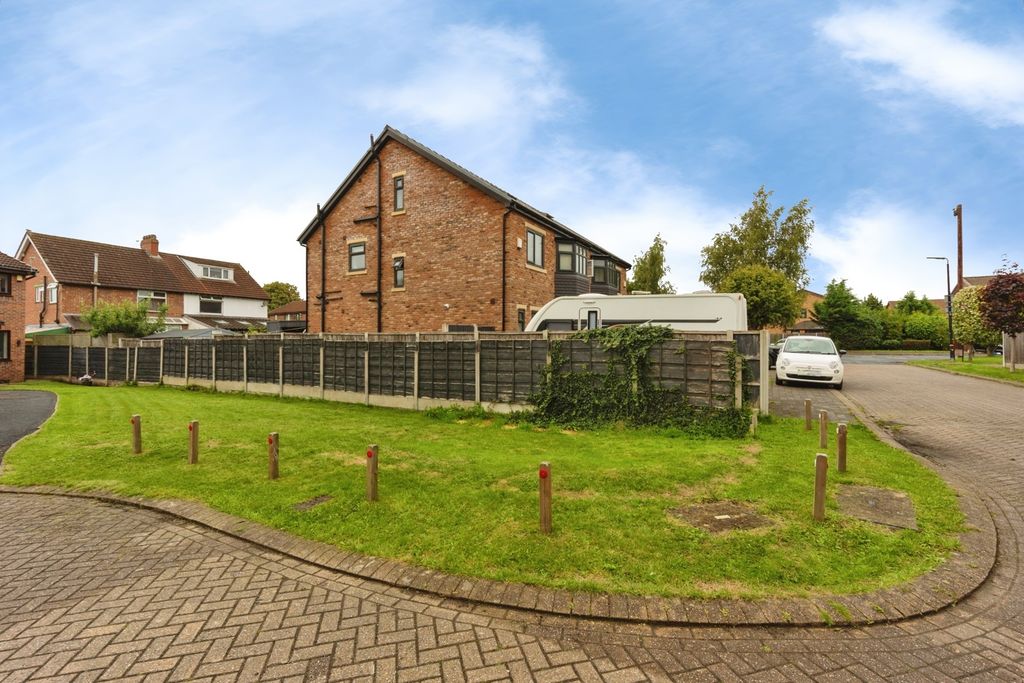 Property photo 2 of 23 Pbox-Img.Jpg