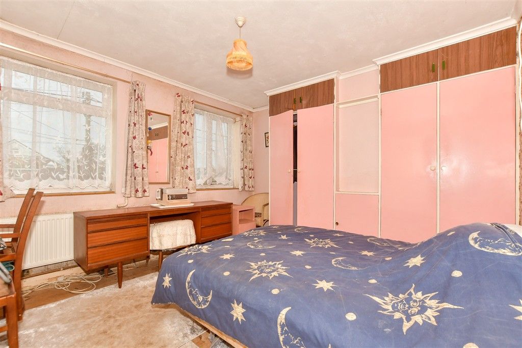 Property photo 3 of 12 Bedroom 1