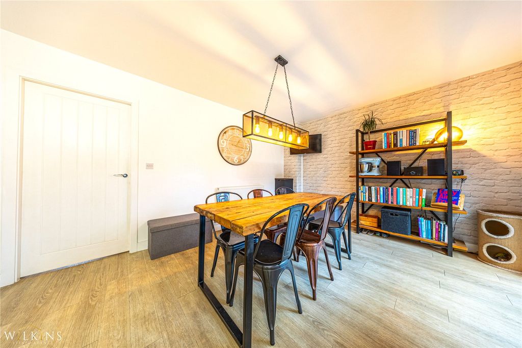 Property photo 3 of 37 Picture No. 09