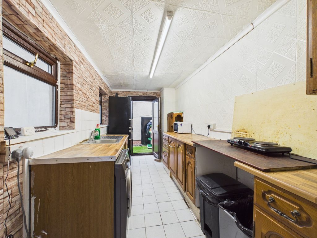 Property photo 2 of 9 4965514