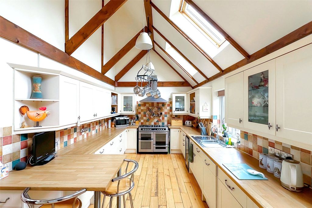 Property photo 2 of 22 Picture No. 07