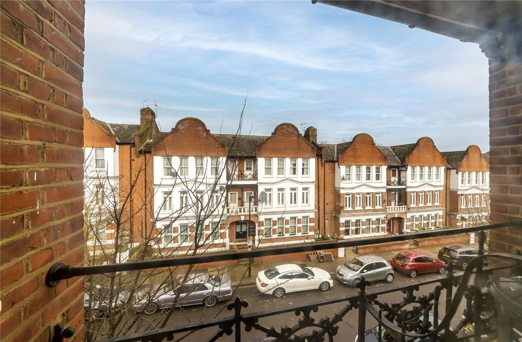 Property photo 3 of 15 Picture No. 17