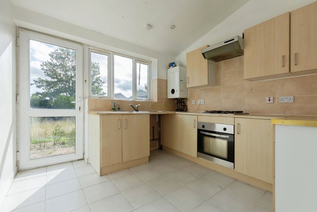 Property photo 2 of 18 Pbox-Img.Jpg