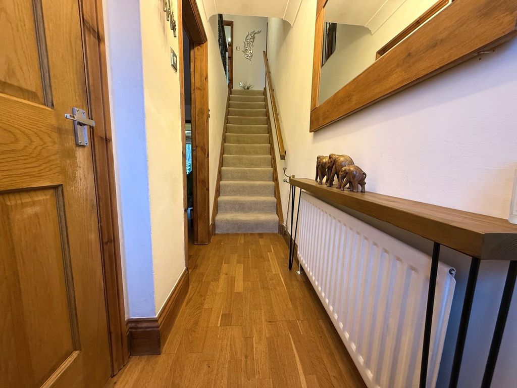 Property photo 2 of 40 Photograph 2