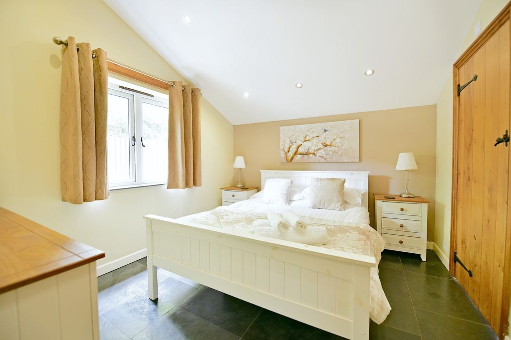 Additional image 13 of 10 bed detached house for saleGwynfe, Llangadog, Carmarthenshire. SA19