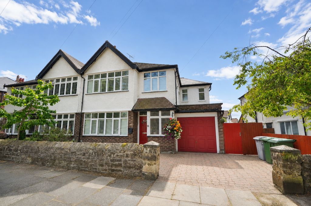 Property photo 1 of 35