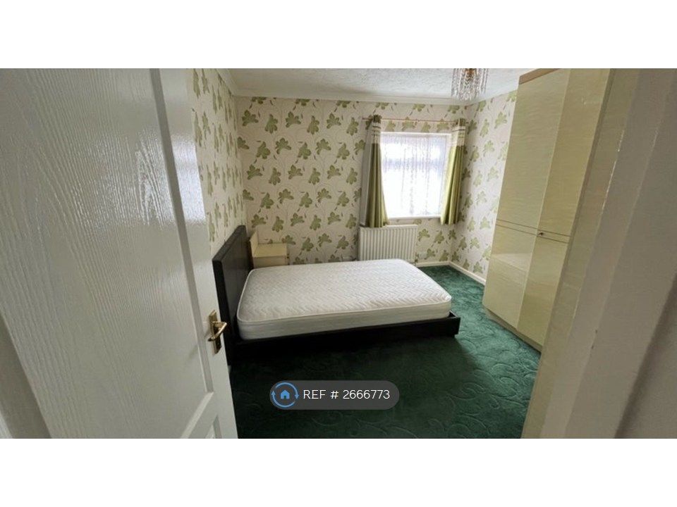 Property photo 1 of 3