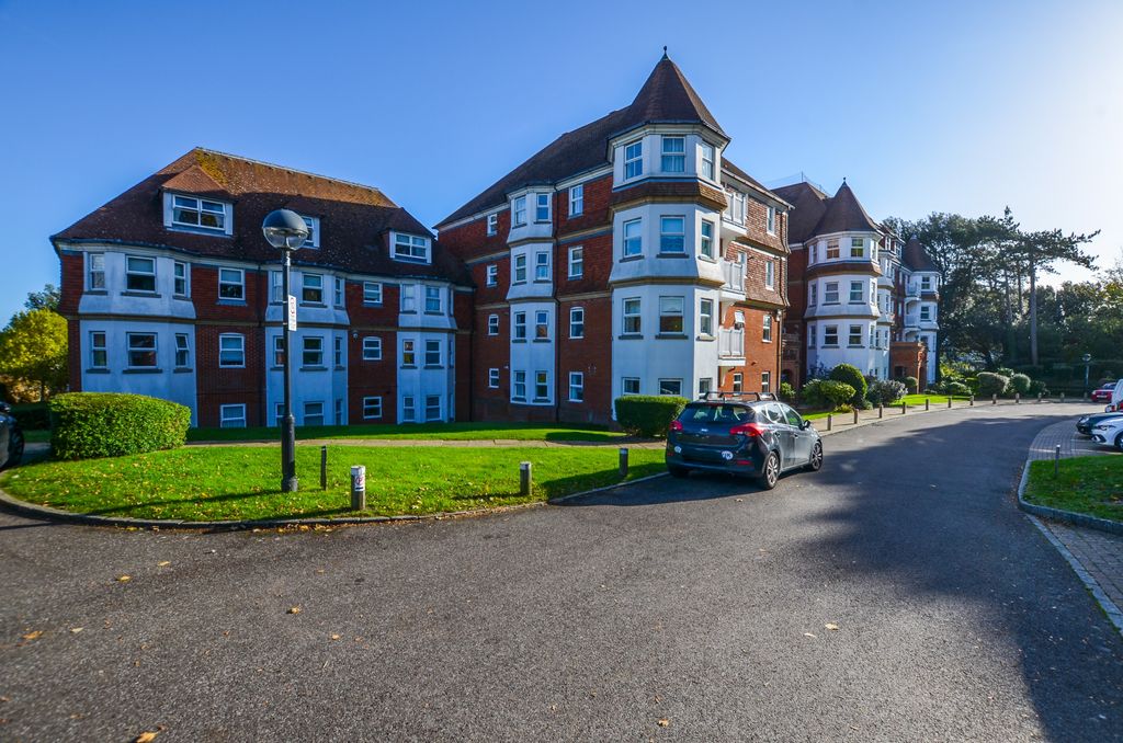 Property photo 3 of 22