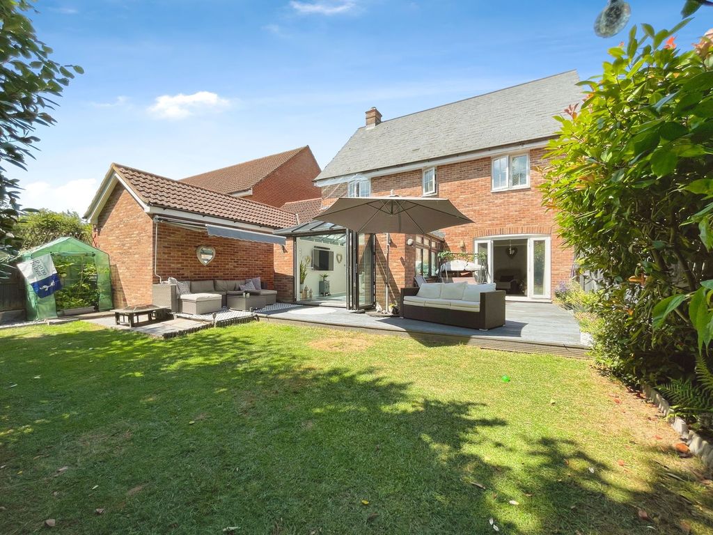 Property photo 1 of 35