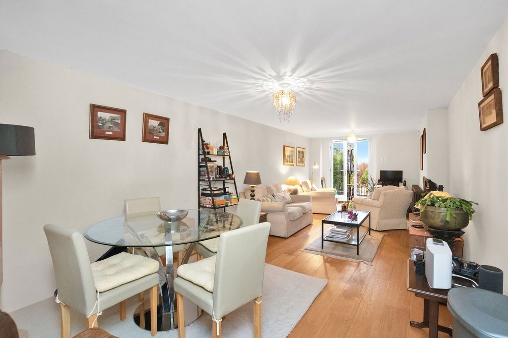Property photo 1 of 29