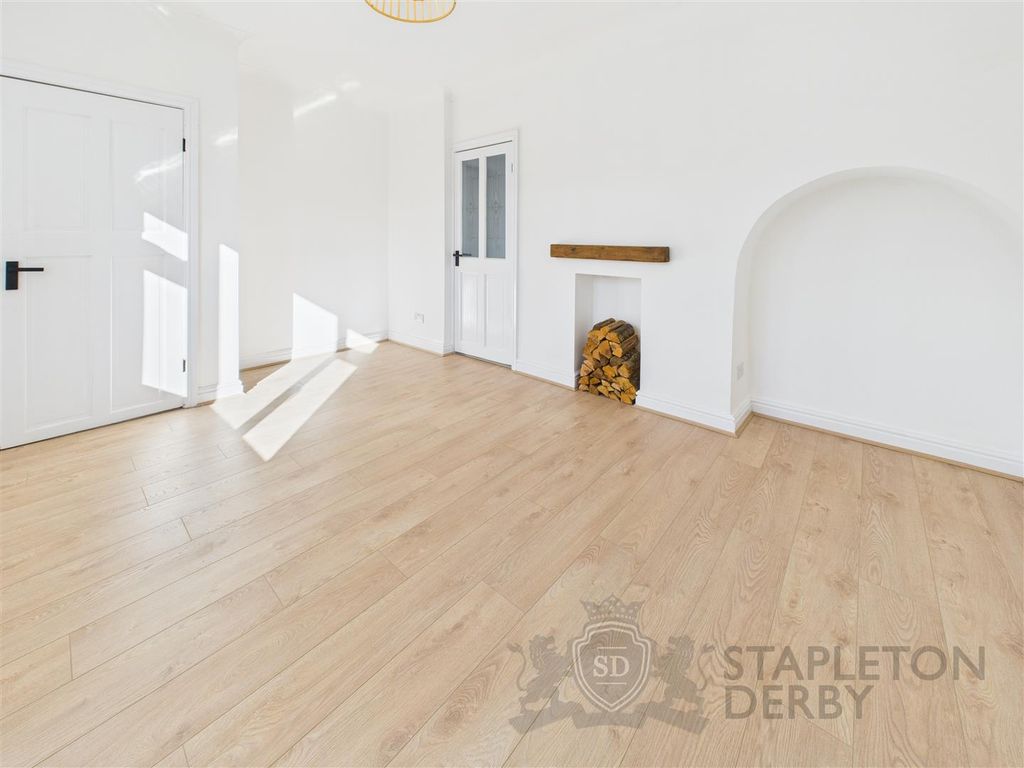 Property photo 3 of 16 Cam04709G0-Pr0263-Still010.Jpg