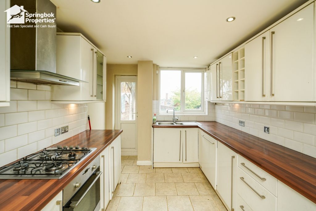 Property photo 2 of 14 Image 1