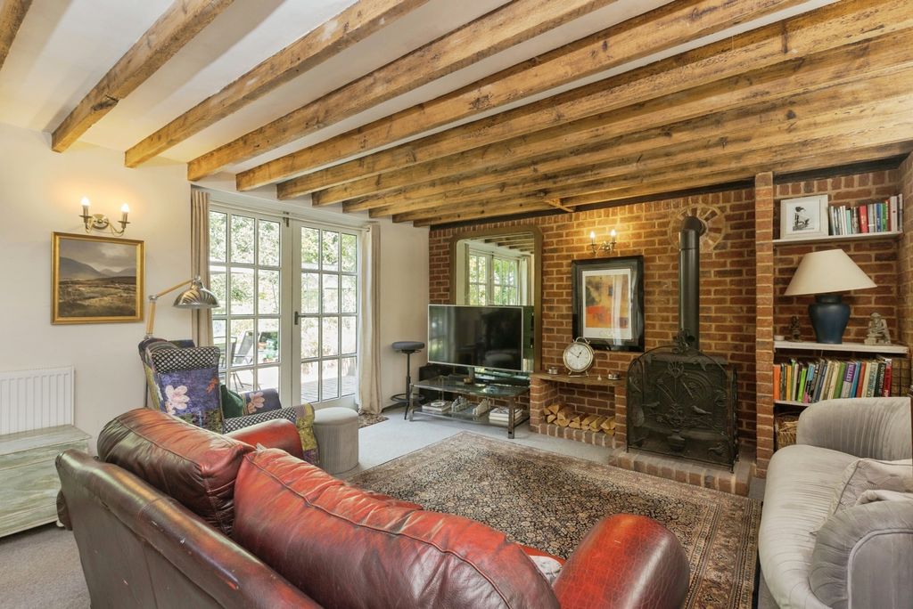 Property photo 3 of 22 Pbox-Img.Jpg