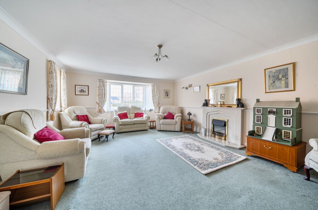 Property photo 2 of 29 1419590-13-699c565877Ded