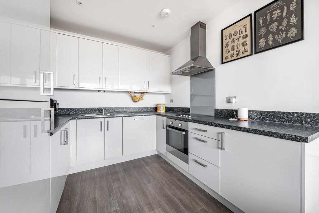 Property photo 3 of 15 2_74776