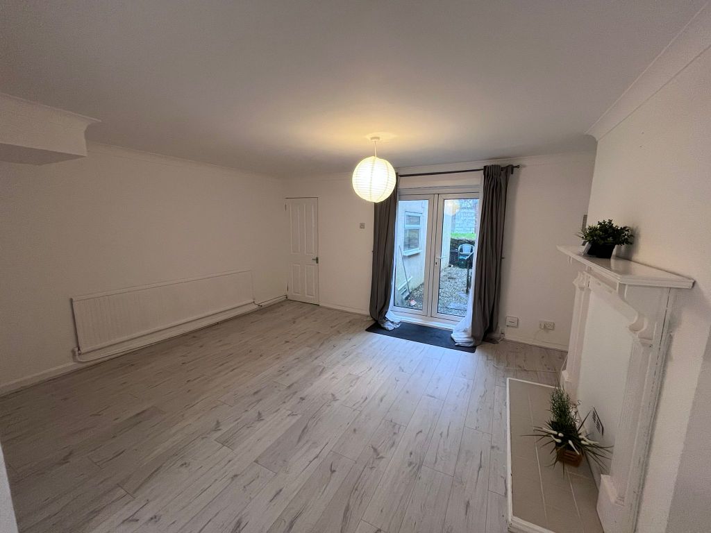 Property photo 3 of 13 Drawing Room