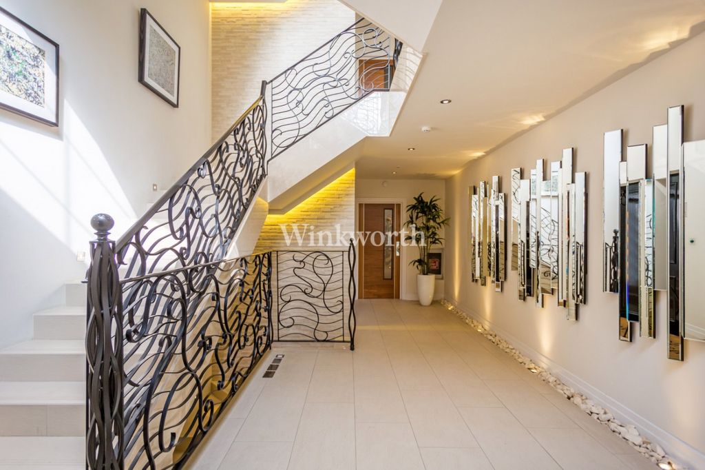 Additional image 13 of 2 bed flat for saleBayview House, 20 Uplands Park Road, Enfield EN2