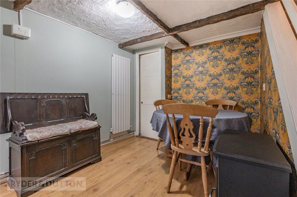 Property photo 3 of 17 Dining Room