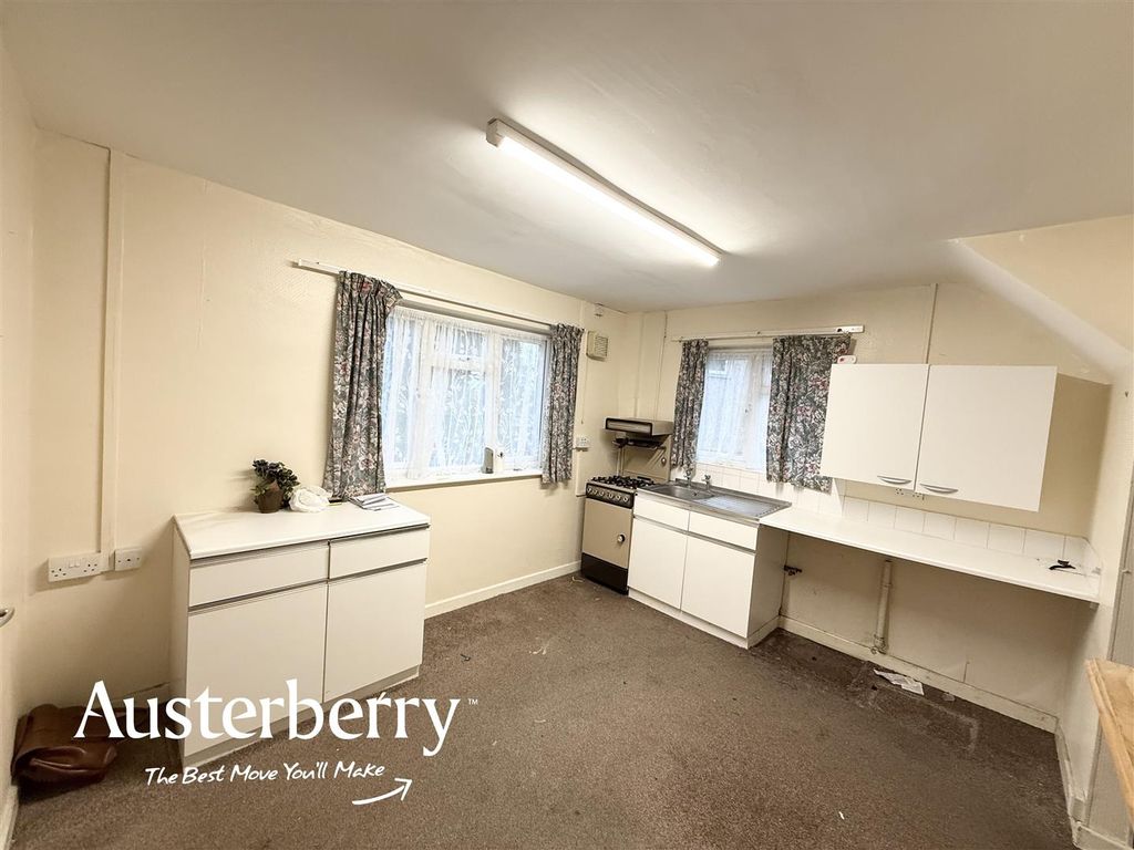 Property photo 2 of 15 Img_5174 2.Jpg