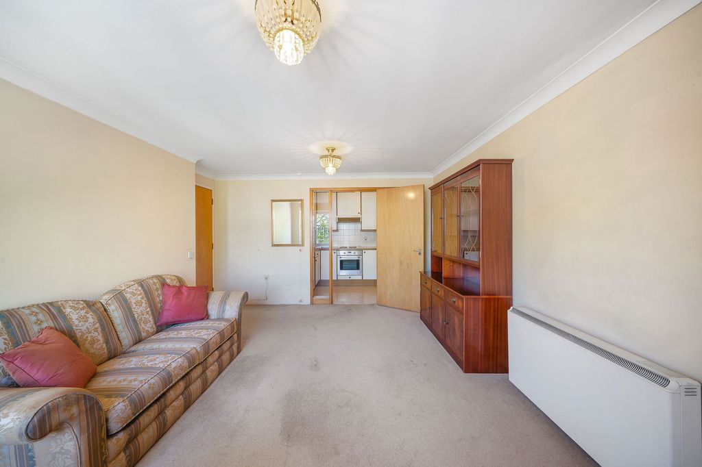 Property photo 2 of 13