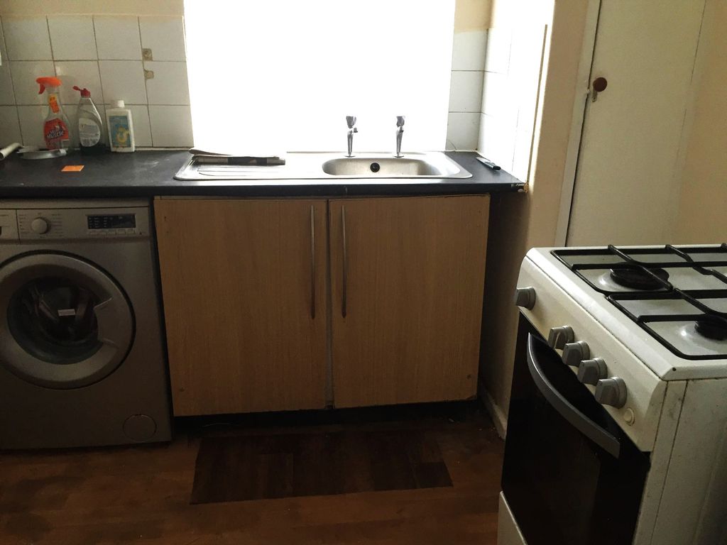 Property photo 2 of 3