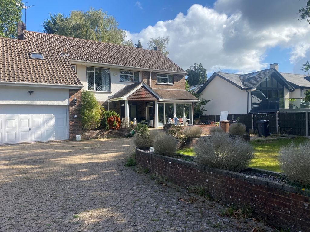 Property photo 2 of 10