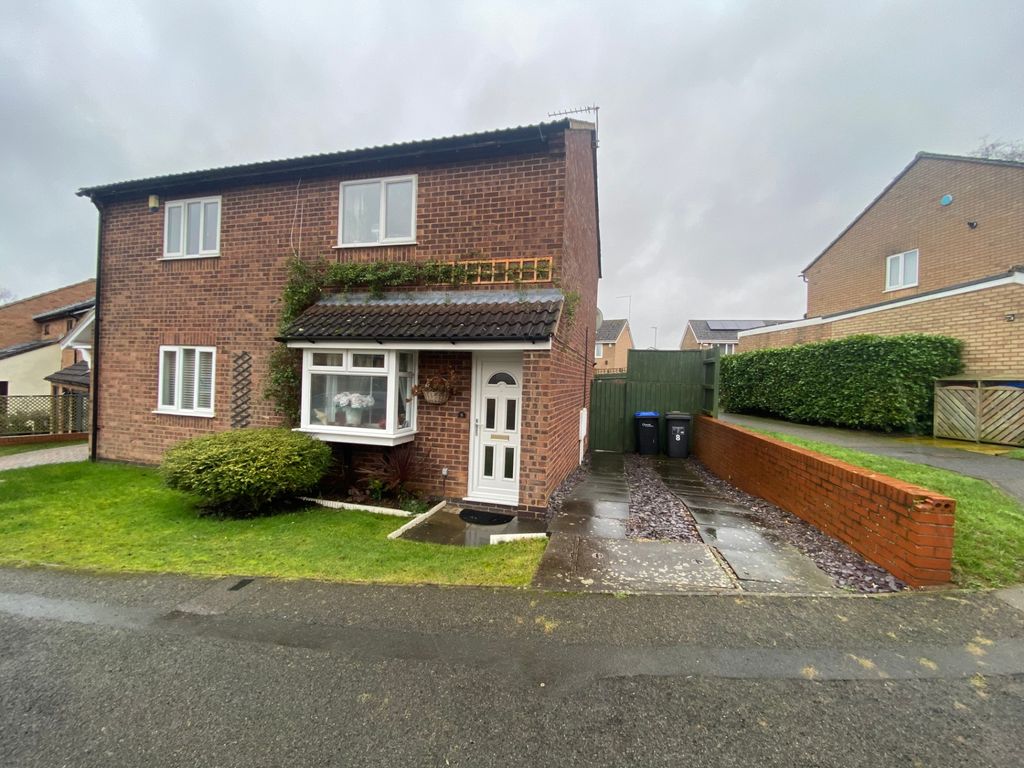 Property photo 1 of 9 Photo 9