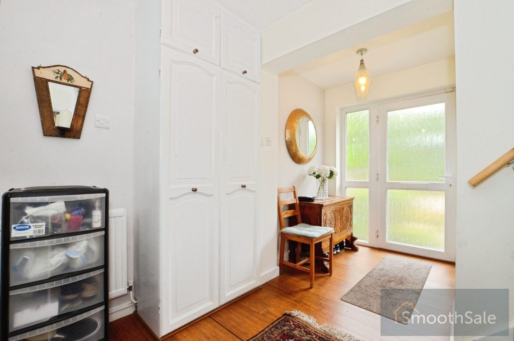 Property photo 3 of 32