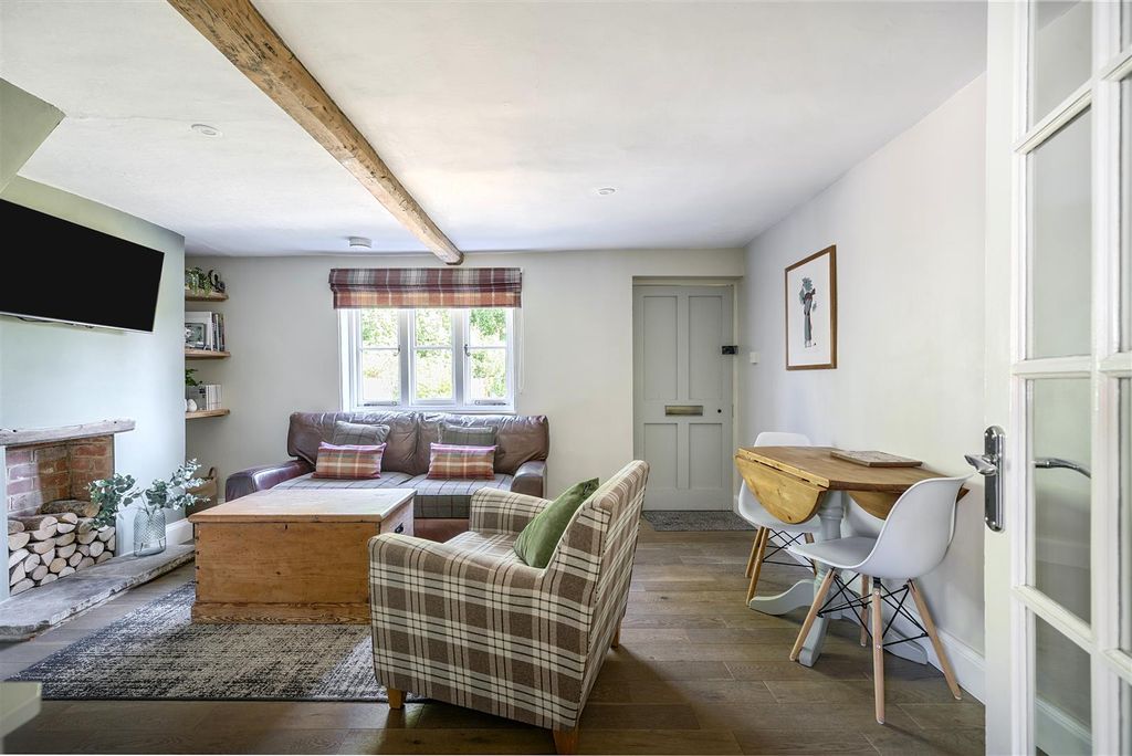 Property photo 2 of 20 Sitting Room.Jpg