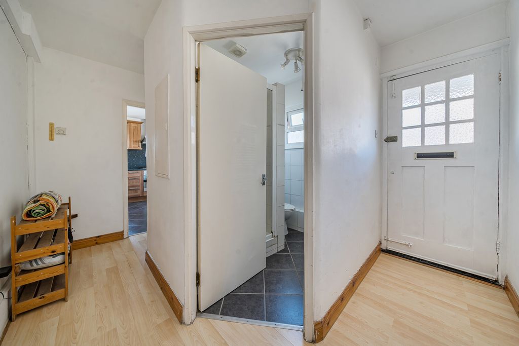 Property photo 3 of 11 1430737-11-69Bbcc...