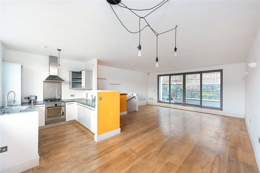 Property photo 1 of 11 Picture No. 09