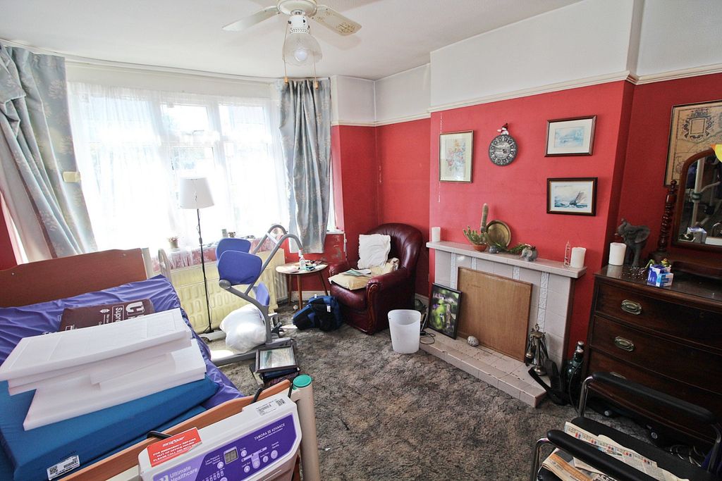 Property photo 2 of 11 5329133
