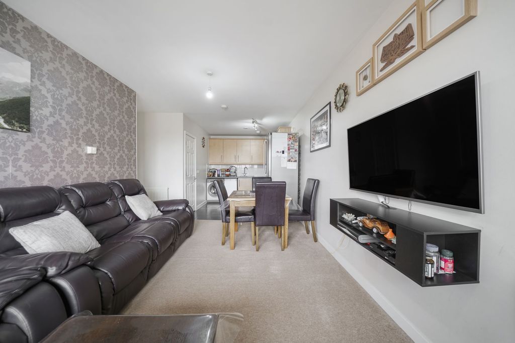 Property photo 2 of 10 Apartment 11, Woodall Court - Bdvq9Fbryihq2Qfg6Blg