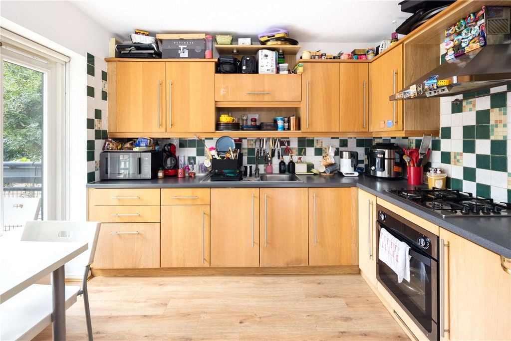 Property photo 2 of 20 Kitchen