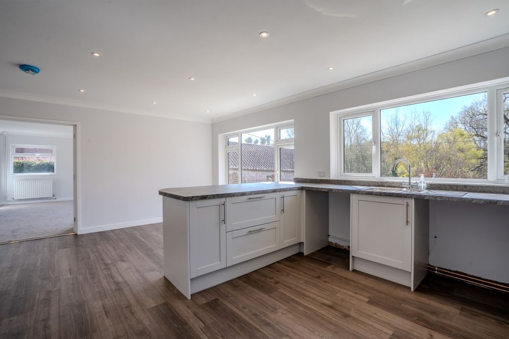 Property photo 2 of 21 Iq_00091-Hdr