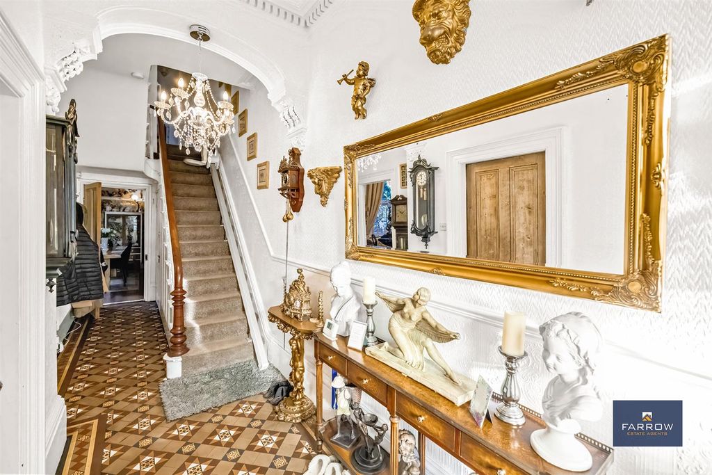Property photo 2 of 45 Entrance Hallway