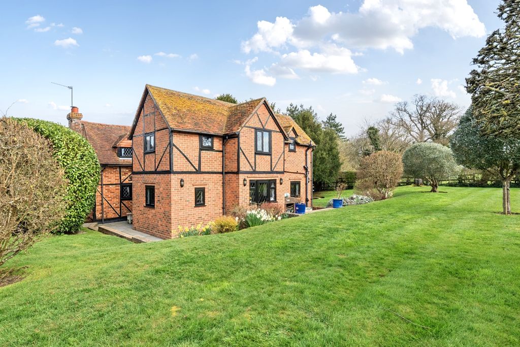 Property photo 1 of 22 1429670-18-69B9A7...