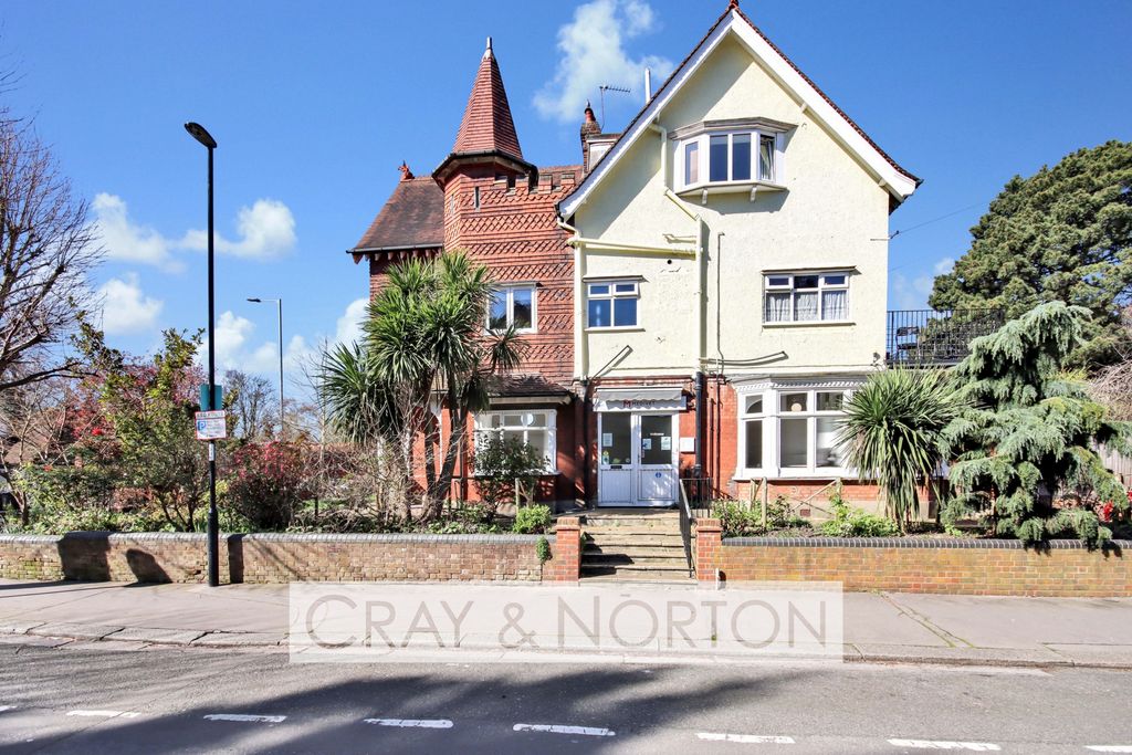 Property photo 3 of 29 Photo 21