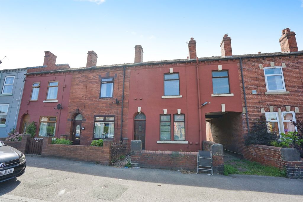 Property photo 1 of 17