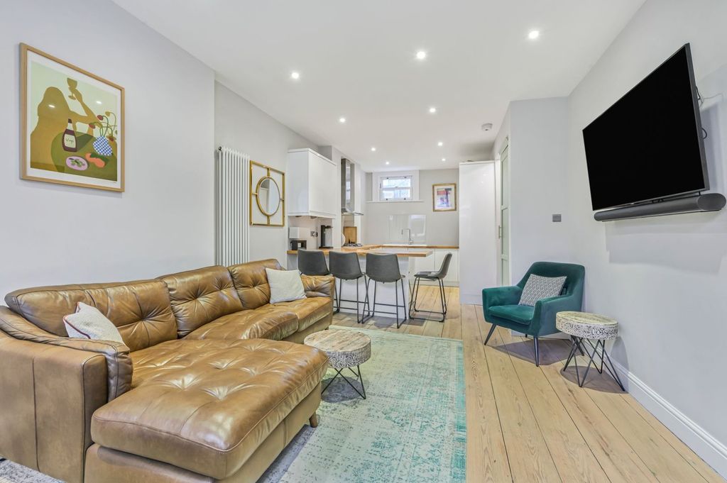 Property photo 1 of 10 Picture No. 05