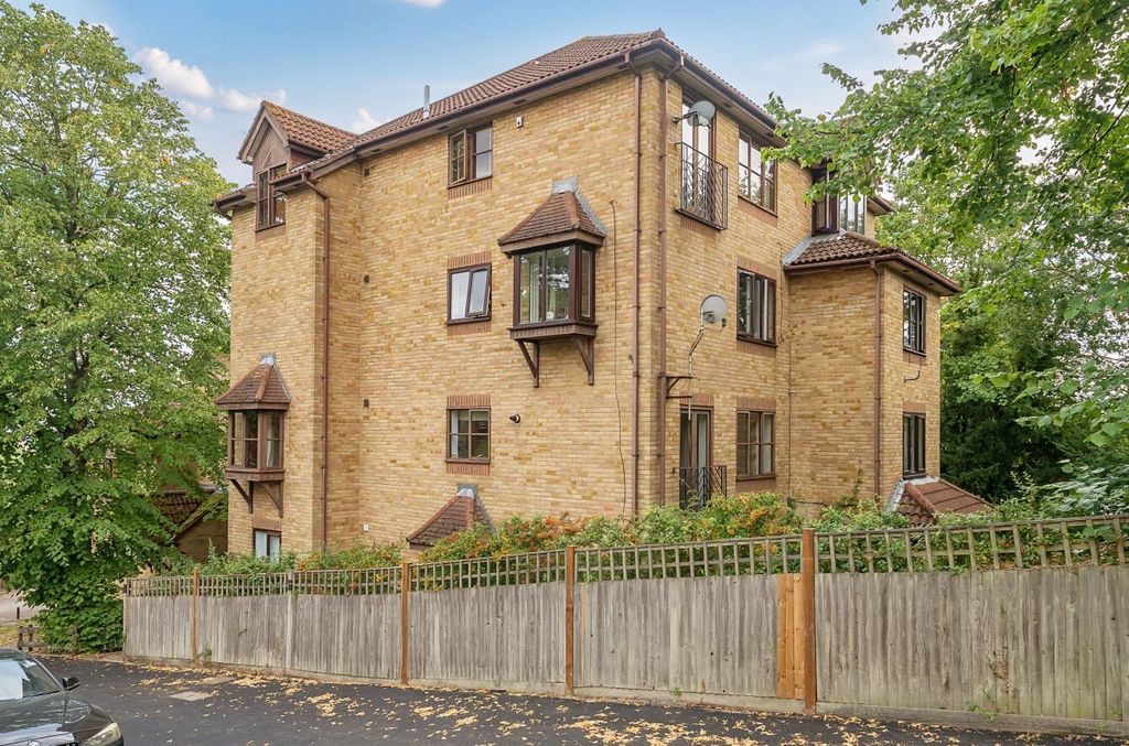 Property photo 1 of 10