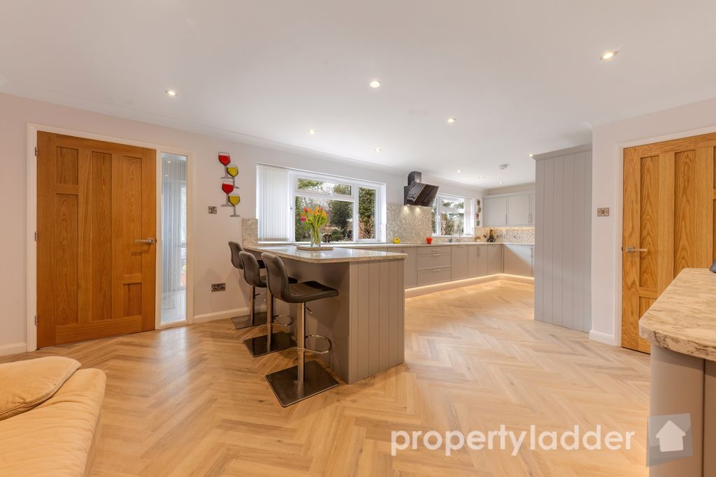 Property photo 3 of 32 Pl-53