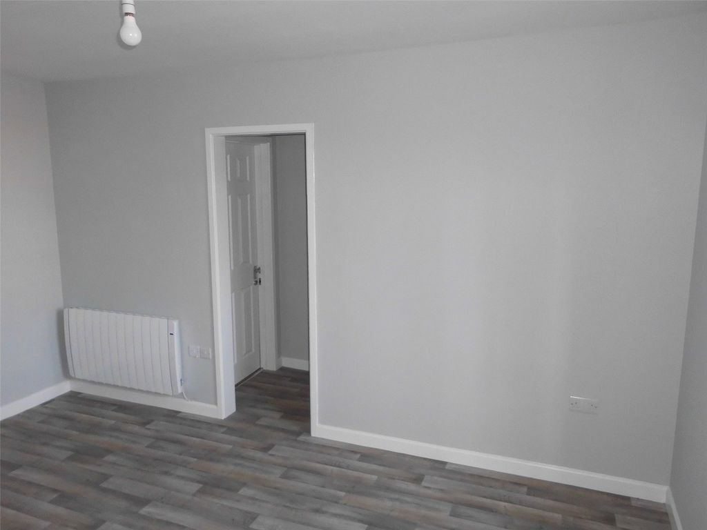 Property photo 2 of 4 Picture No. 03