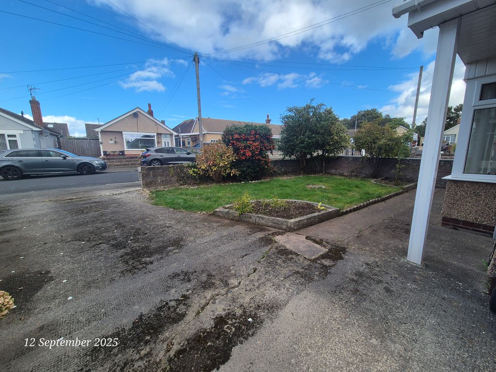 Property photo 3 of 27