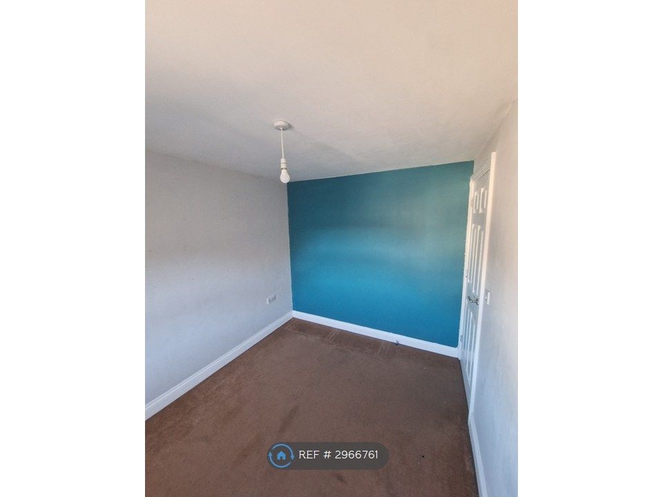 Property photo 3 of 5 2nd Bedroom