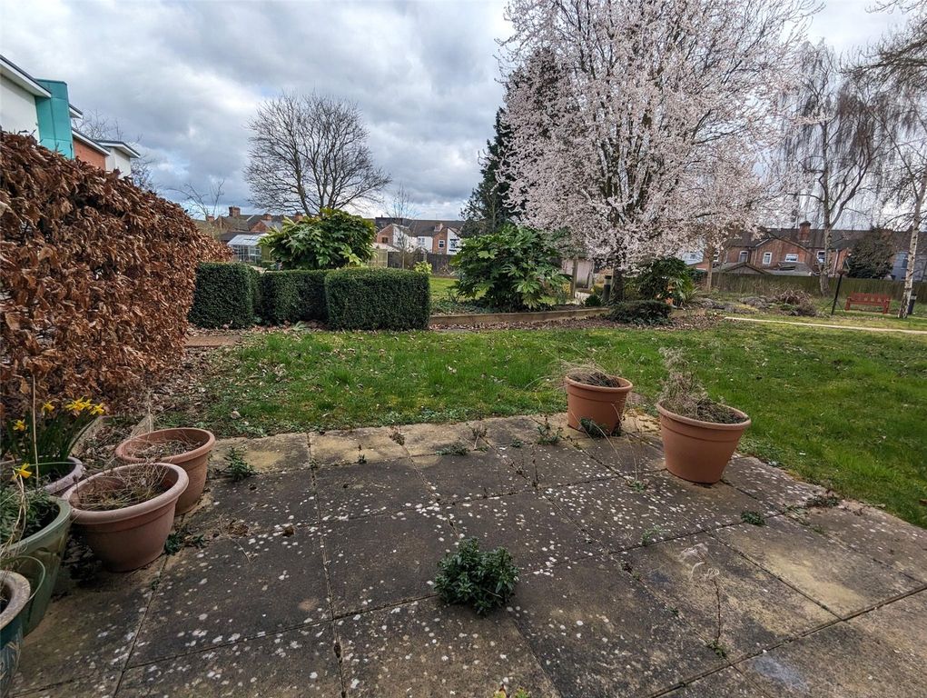 Property photo 1 of 14 Garden